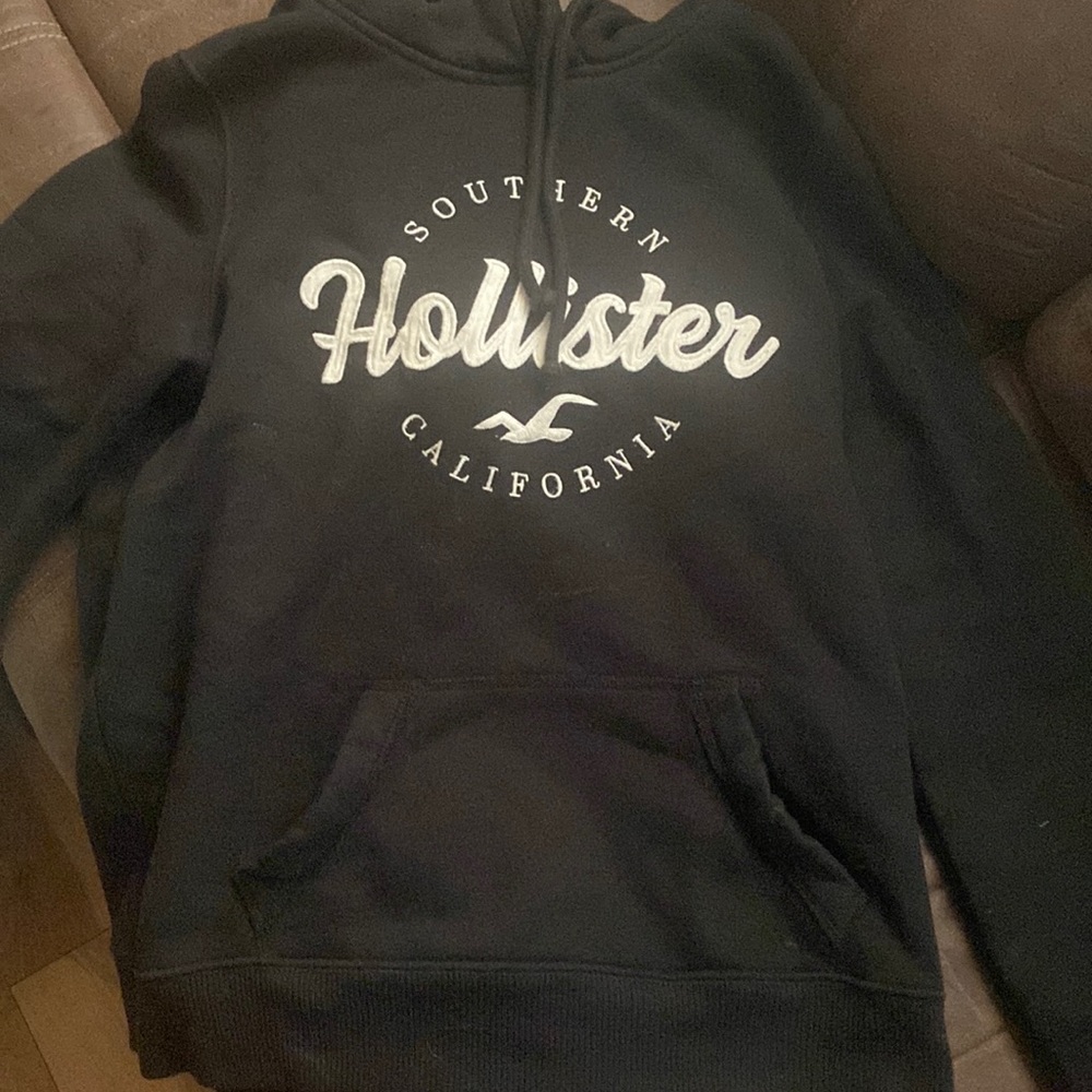 Black hollister hoodie size small